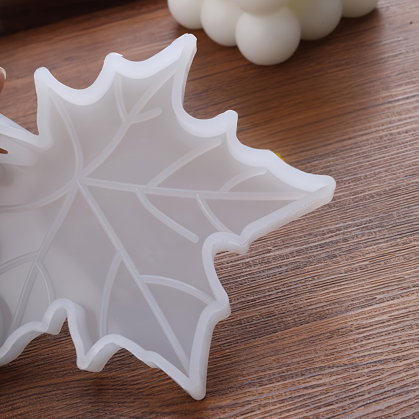 1PC カエデの葉の形をしたシリコンモールド、DIY 石鹸、 - Candle Making Supplies For Beginners のレビューと価格